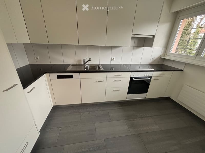 schöne 2.5 Zimmer-Wohnung in Fehraltorf (3)