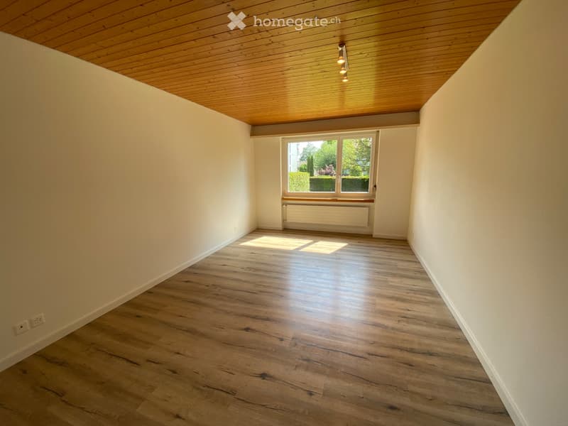 schöne 2.5 Zimmer-Wohnung in Fehraltorf (2)