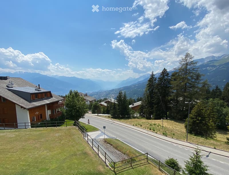 Super studio 1.5 pcs rénové, balcon, parking, Vue des Alpes (4)