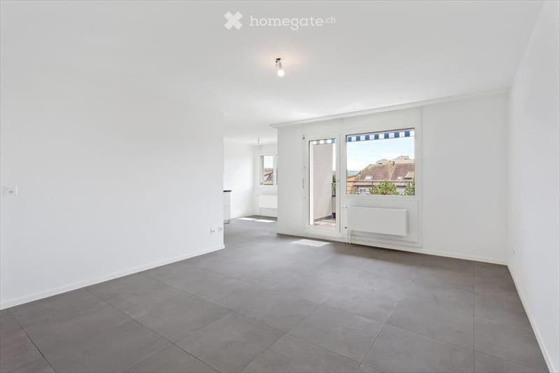 3.5 pce lumineux de 81 m² pour 1481.- , place de parc en sus (2)