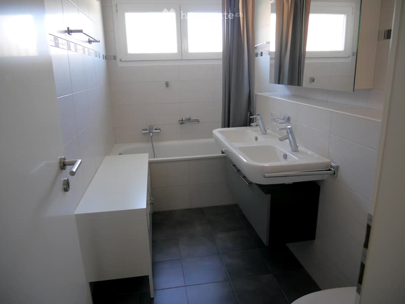 Appartement 4.5 pièces avec terrasse à Saint-Aubin Fribourg (4)