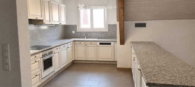 Corgemont Magnifique duplex mansardé de 5,5 pièces (1)
