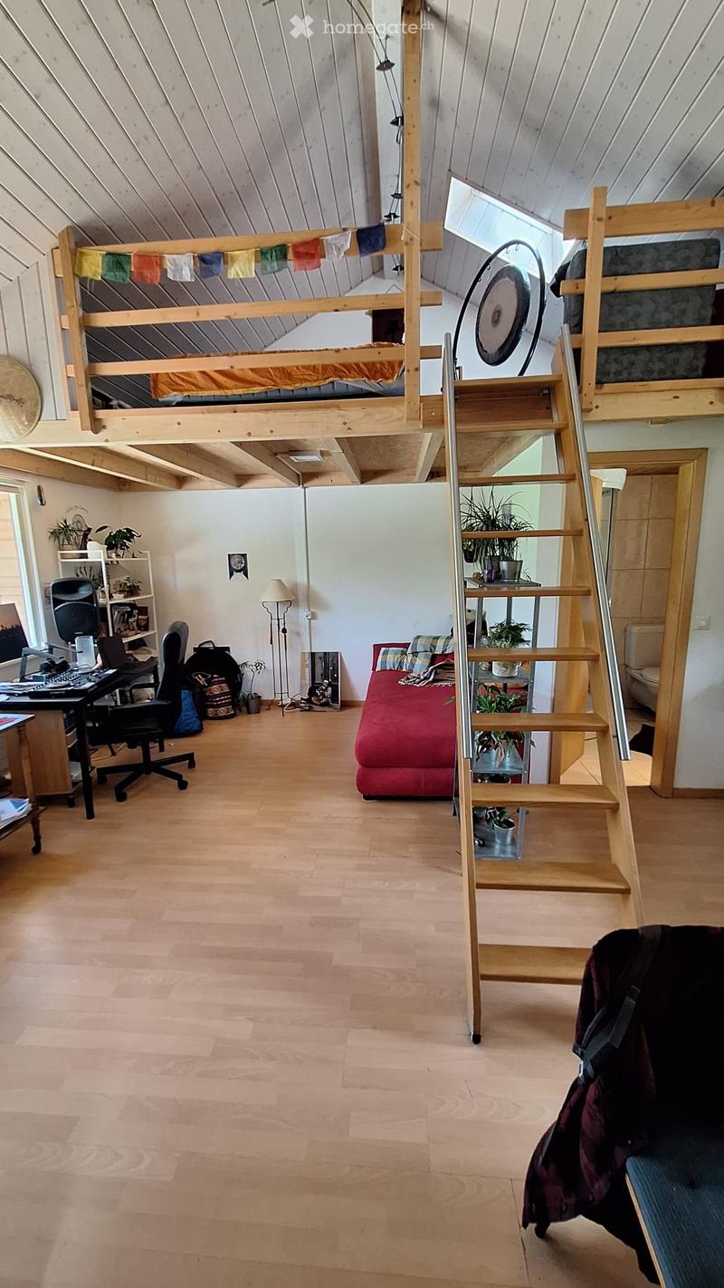 Grand studio avec mezzanine à Gimel reprise de bail (2)