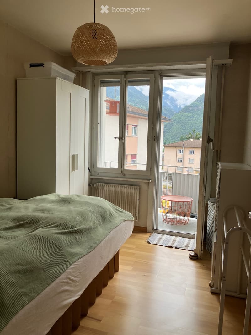 3,5 pièces avec balcons a louer centre de Sierre (3)