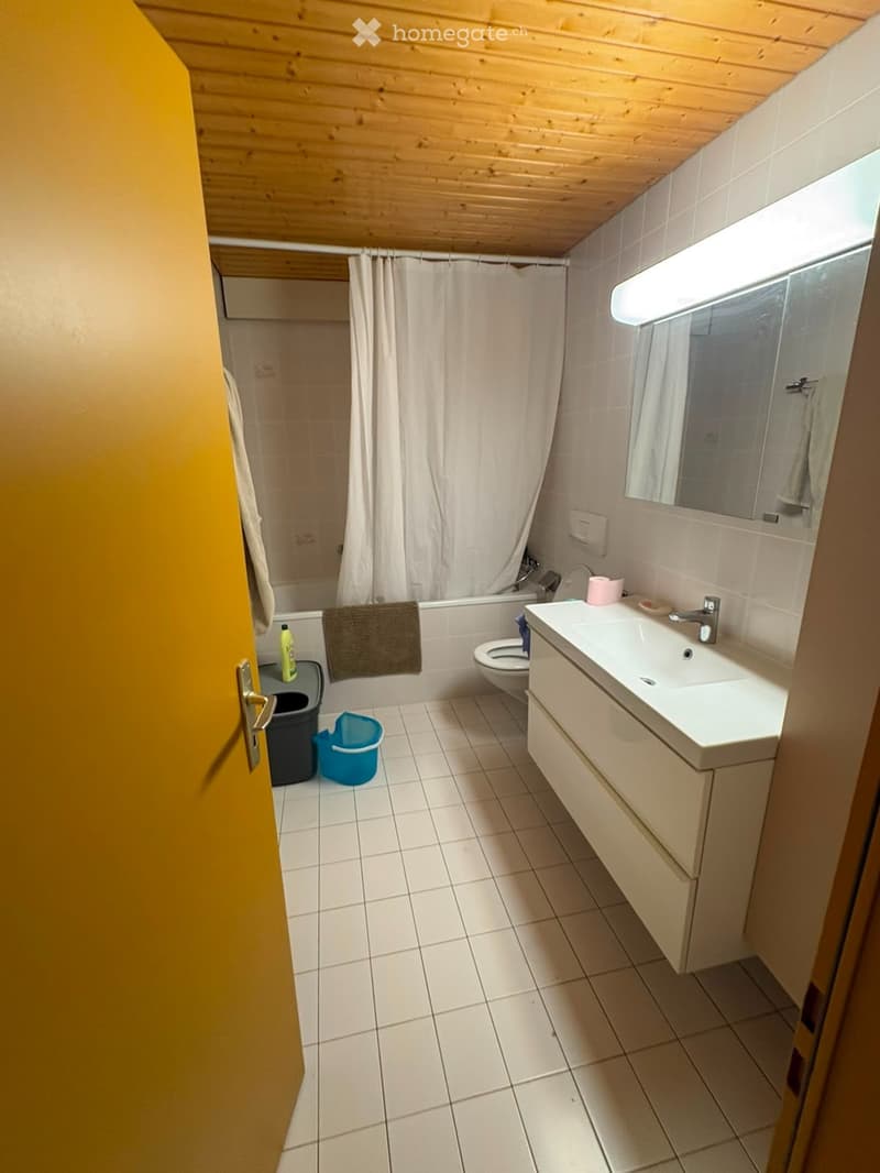 Appartement lumineux de 3.5 pièces avec balcon à Gland (5)