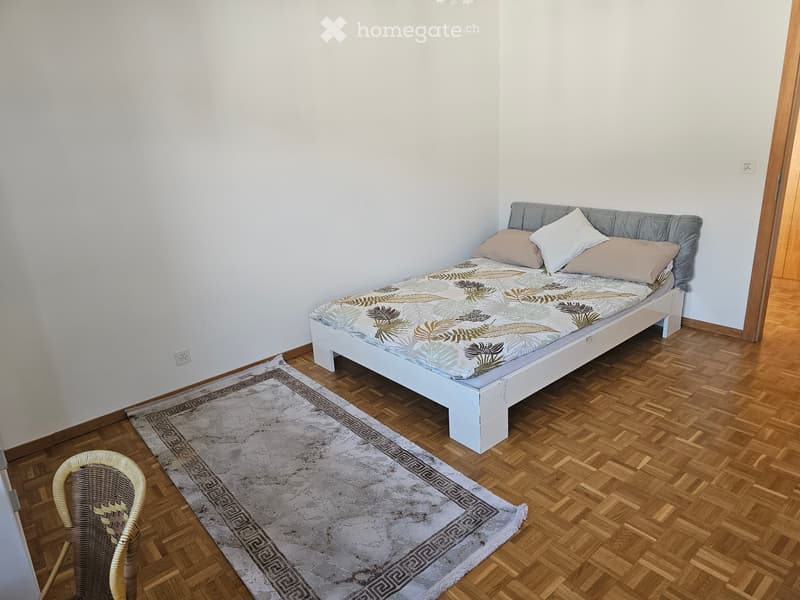 Chambre meublée à louer (2)