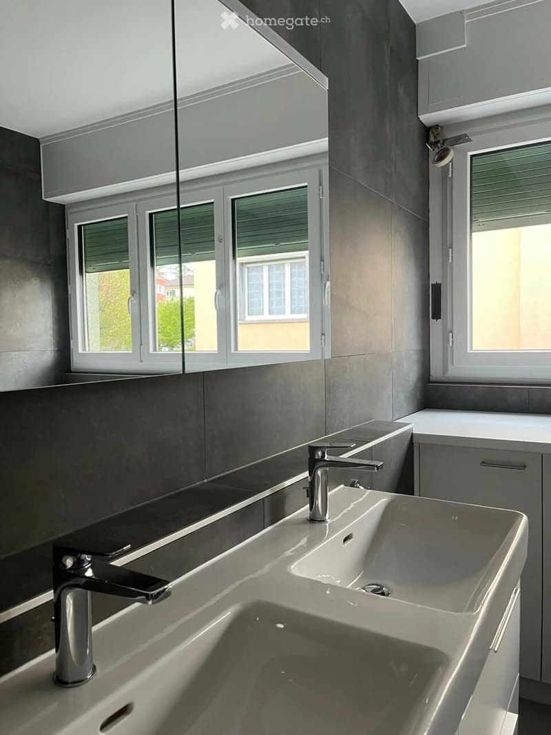 Appartement de 3 pièces avec balcon à La Tour-de-Peilz (2)