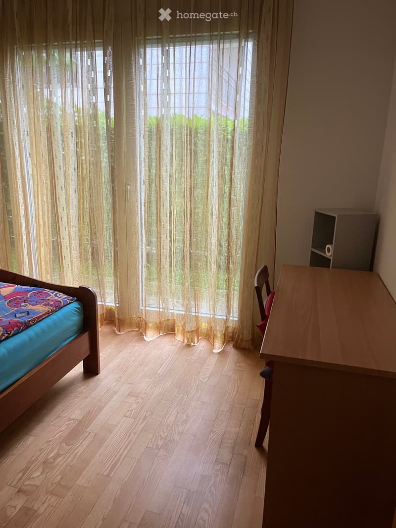 Belle chambre à louer à Rolle (2)