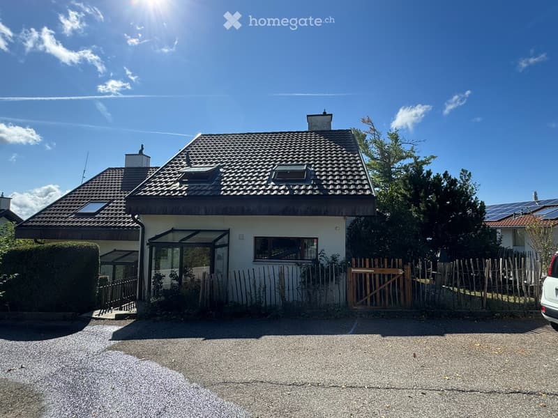 Magnifique maison familiale mitoyenne (1)