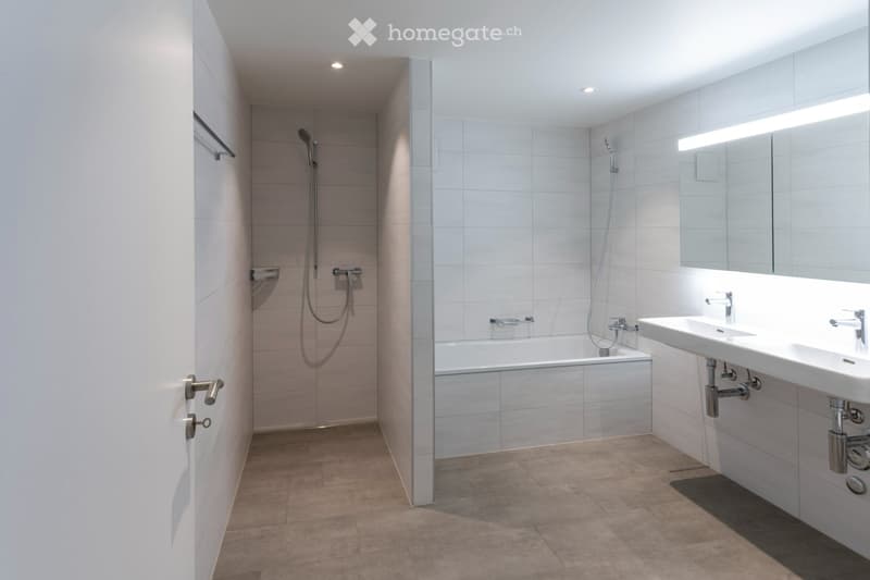 APPARTEMENT 3.5 pièces rénové, 102 m² au centre du Landeron (5)