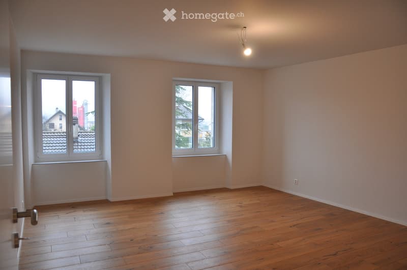 APPARTEMENT 3.5 pièces rénové, 102 m² au centre du Landeron (4)