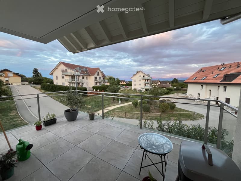 Charmant 2.5 pièces moderne avec balcon, vue dégagée à Gimel (1)