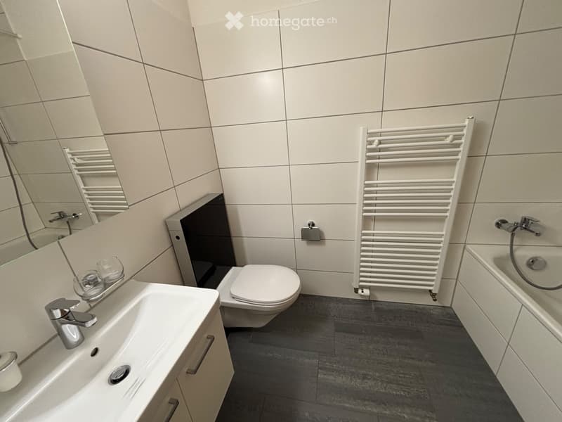 schöne 2.5 Zimmer-Wohnung in Fehraltorf (4)