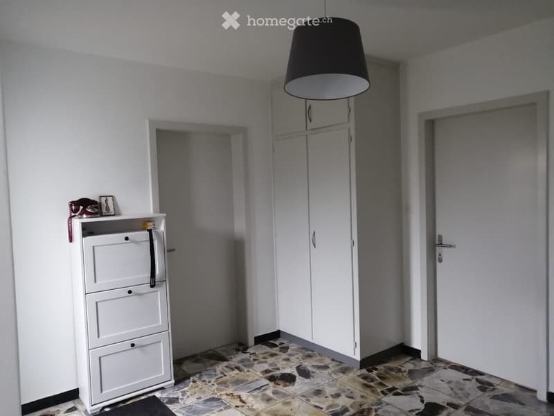 A louer superbe appartement dans maison individuelle. (2)