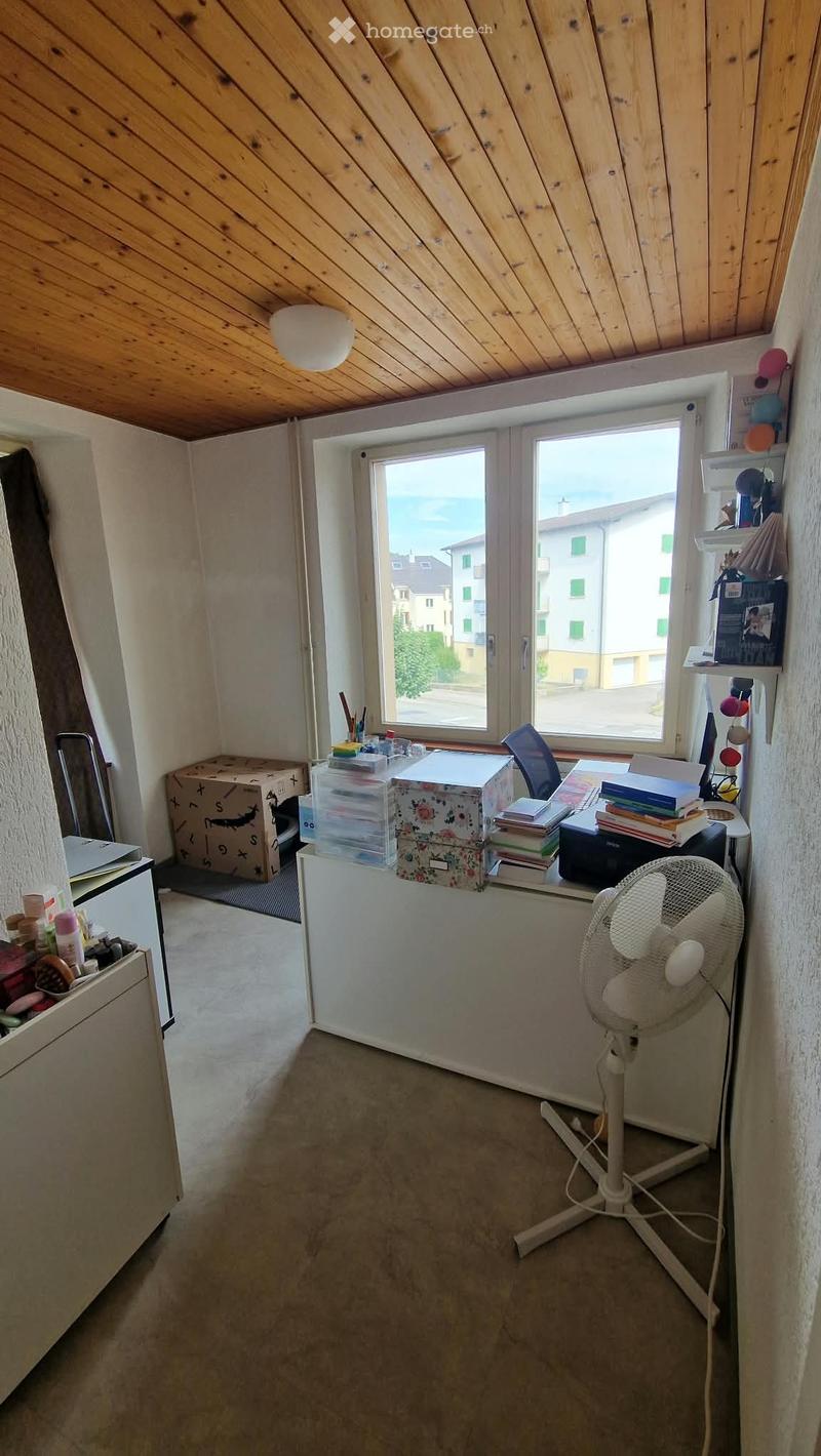2.5 pièces dans batiment tranquille (3)