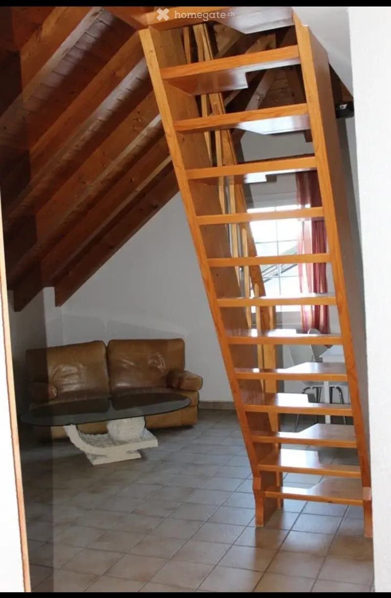 Appartement charmant de 2,5 pièces au centre de Collombey (2)