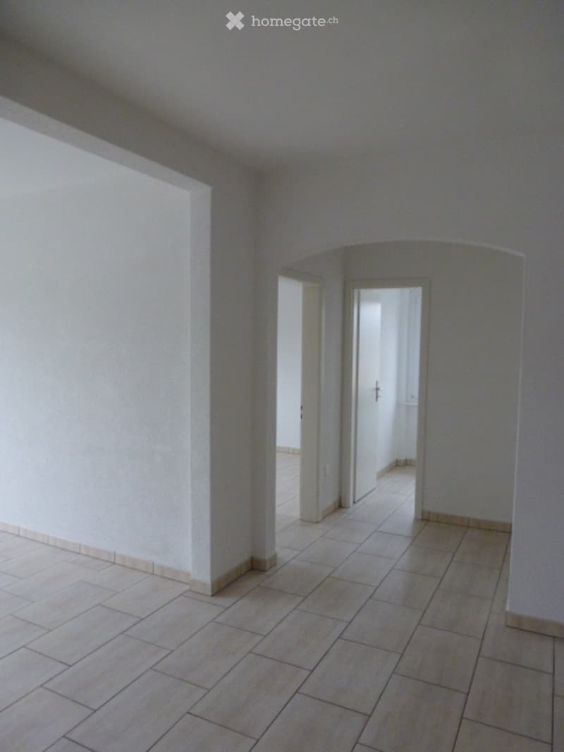 Appartement à louer de 5,5 pièces CHF 1 200.- par mois (2)