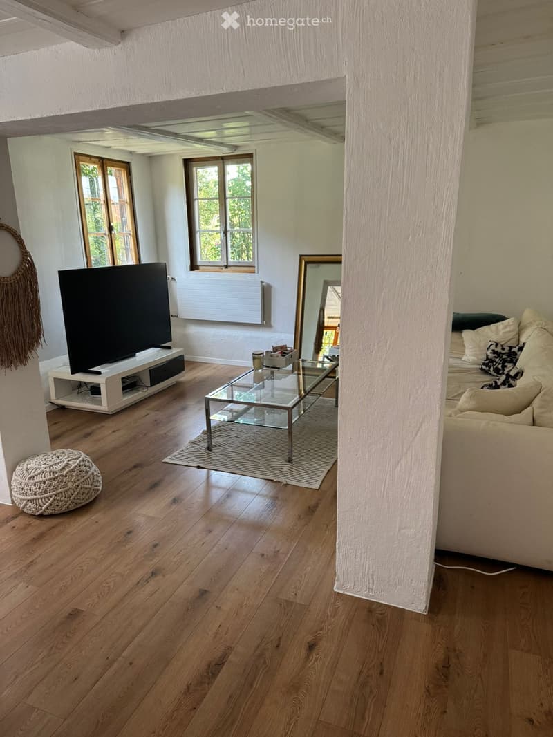 3.5 en duplex avec jardin dans ancienne ferme (1)