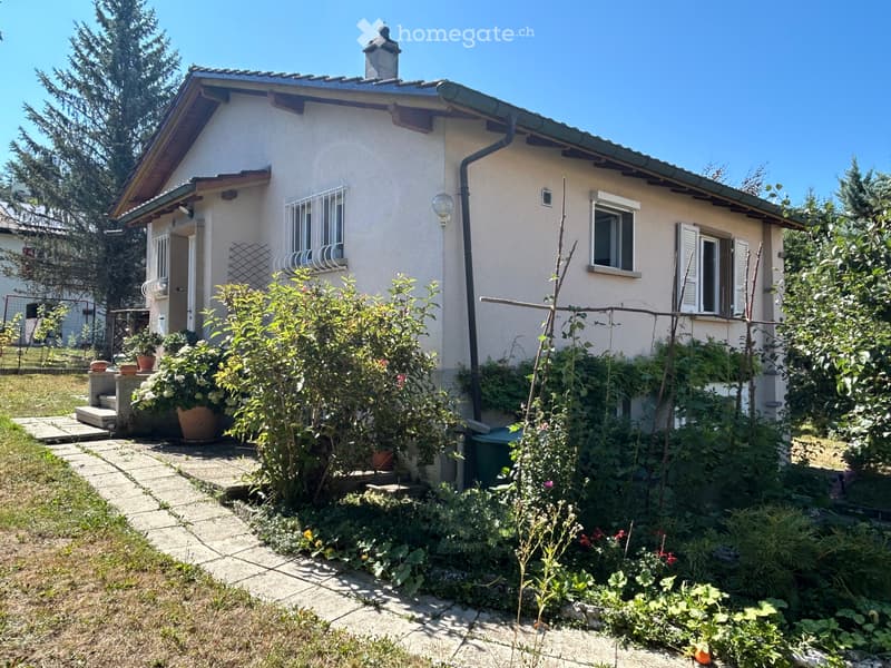 Maison individuelle avec jardin (1)