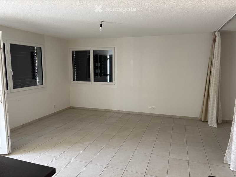 Loue grand studio de 43 m² (1)