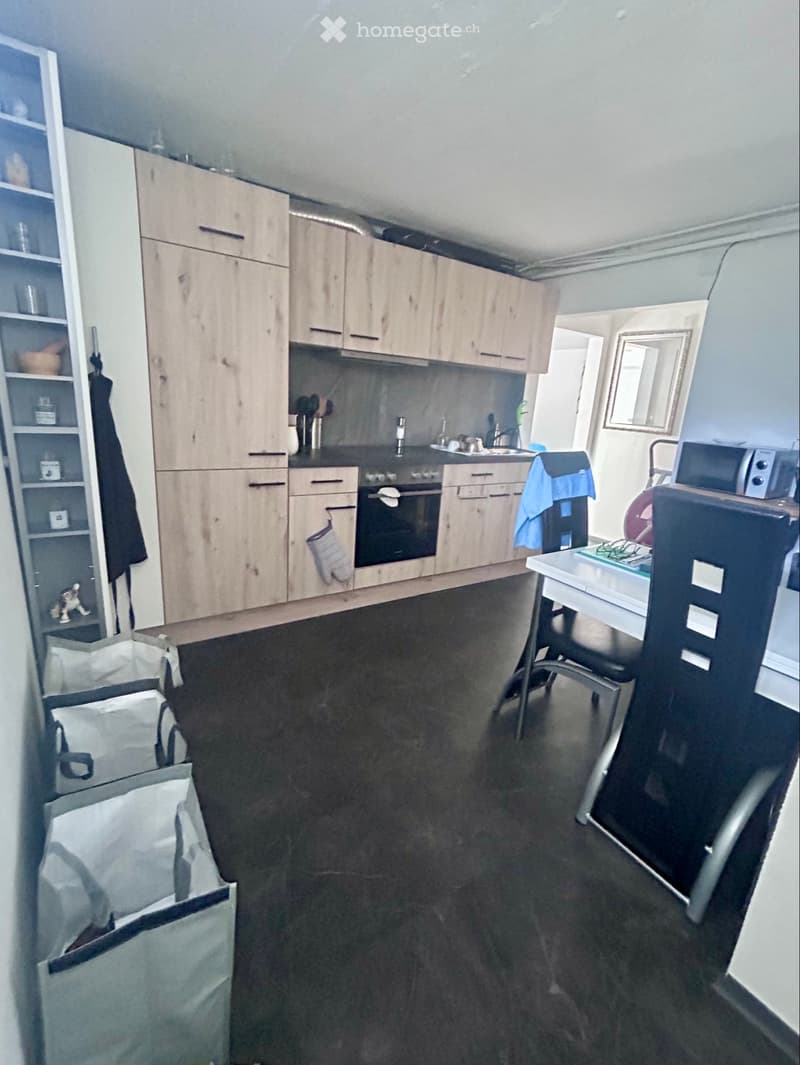 Gemütliche 2.5 Zimmer Wohnung in Corgémont (2)