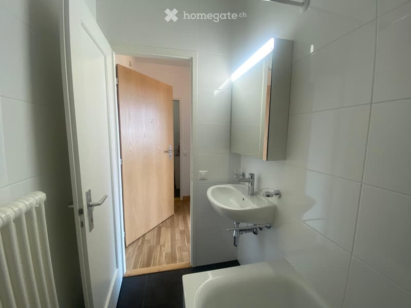 Studio (1 pièce) avec cuisine et salle de bain séparées (5)