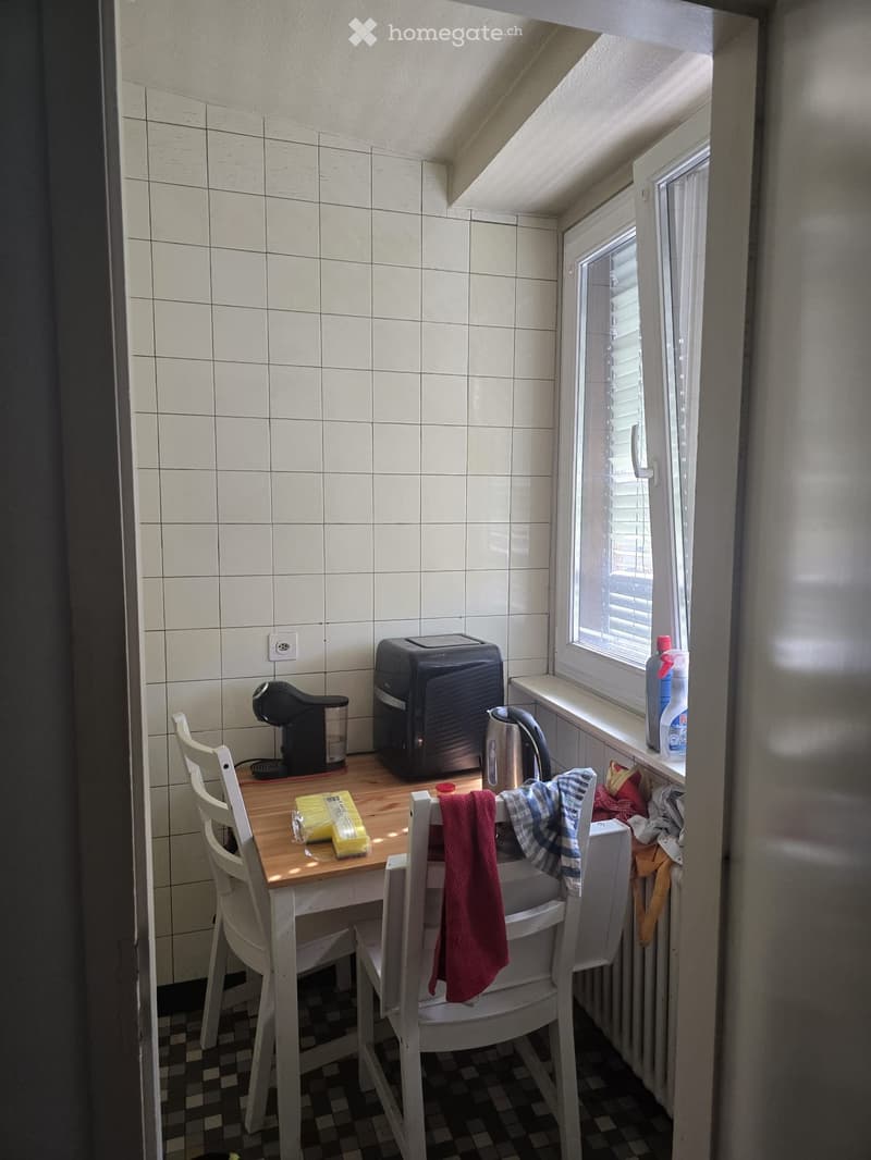 Studio lumineux de 27 m² au centre de Genève (5)