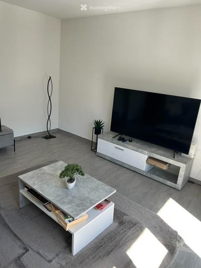 Appartement 2.5 pièces à St. Pierre de Clages avec balcon (2)