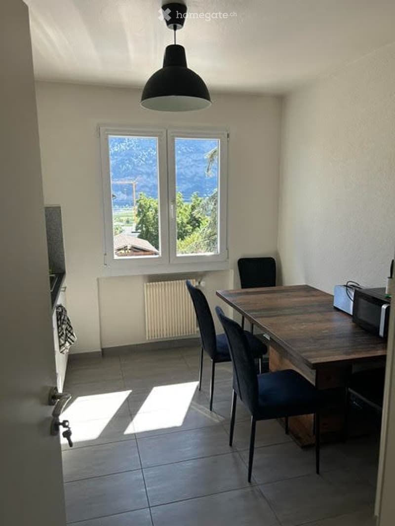 Appartement 2.5 pièces à St. Pierre de Clages avec balcon (4)