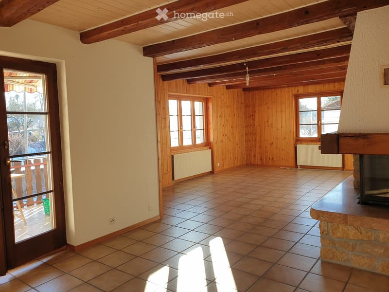 Bel appartement à louer à Pleigne (2)