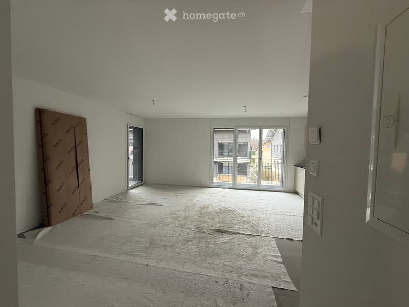 Neue 2,5-Zimmer-Wohnung mit Garten in Rapperswil BE (3)
