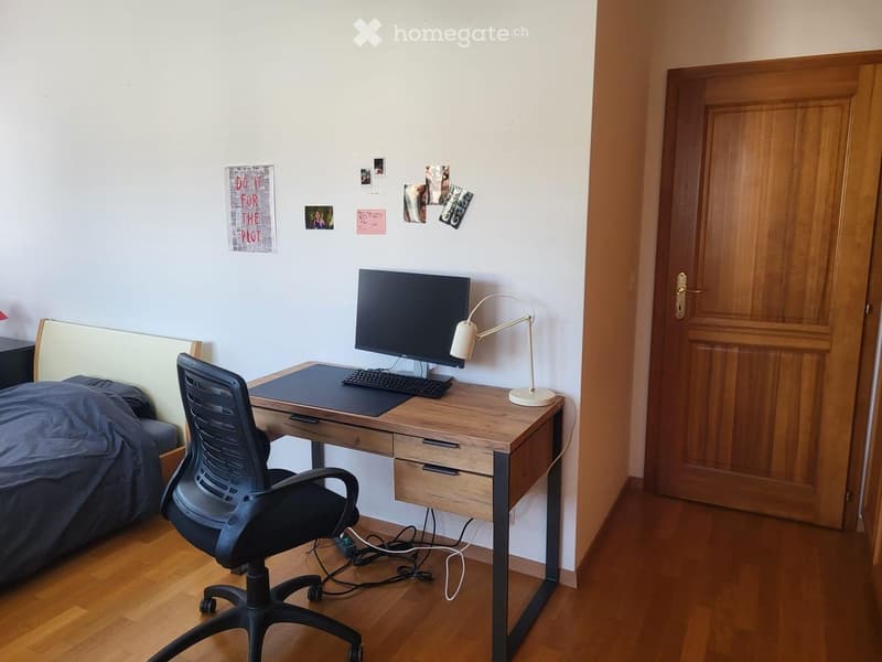 Chambre meublée dans un grand appartement de 6.5p à Lonay (2)