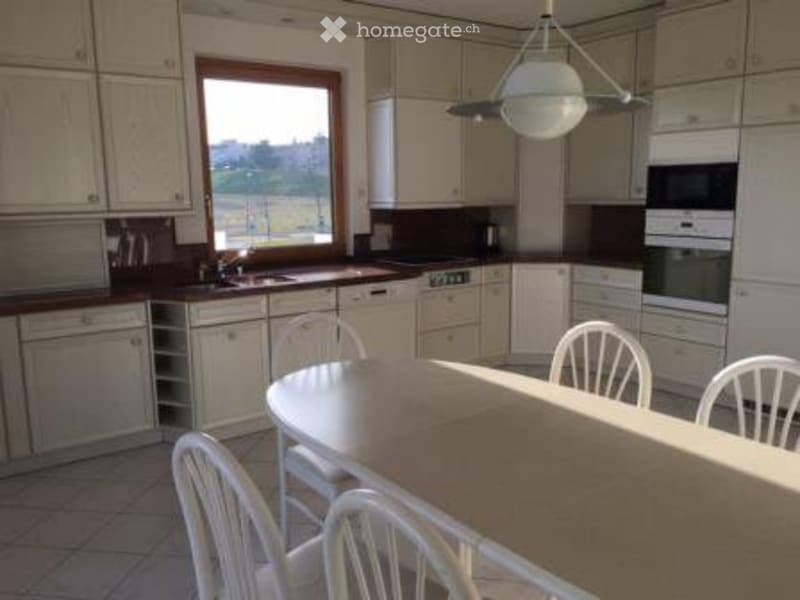 Chambre meublée dans un grand appartement de 6.5p à Lonay (3)
