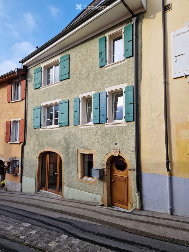 Maison de ville ancienne avec atelier/magasin (1)