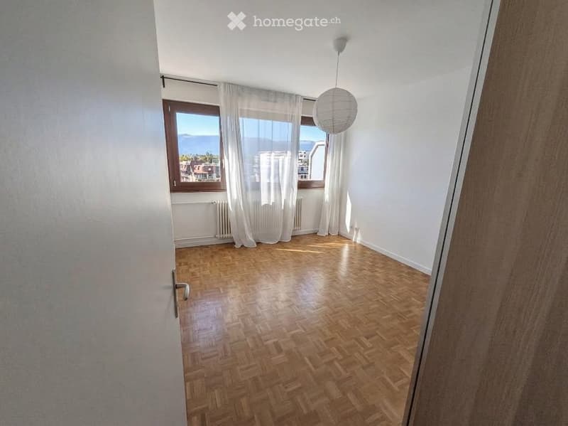 Urgent - Appartement 3pcs à chatelaine + parking intérieur (3)