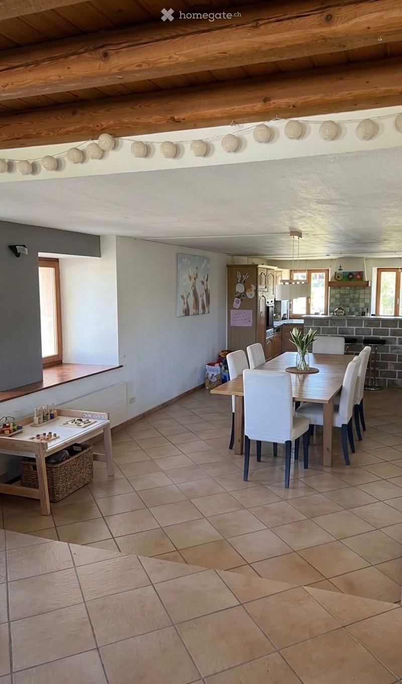 Location appartement 5 pièces à Forel (4)