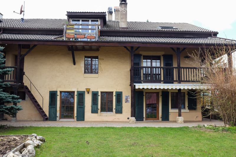 Magnifique appartement en duplex de 4,5 pièces (1)
