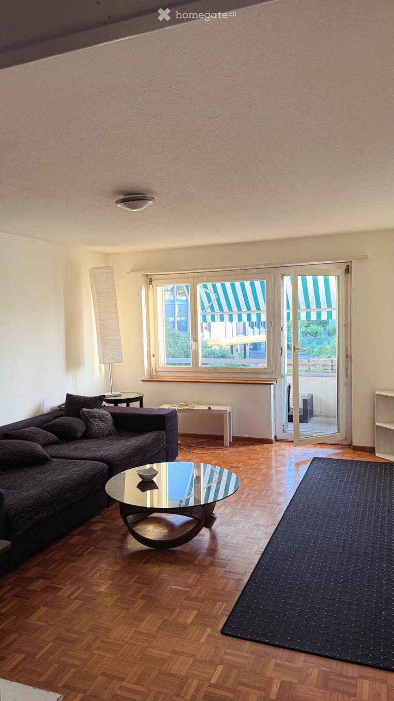 Zimmer in einer 5.5-Zimmer-Wohnung in Dübendorf zu vermieten (2)