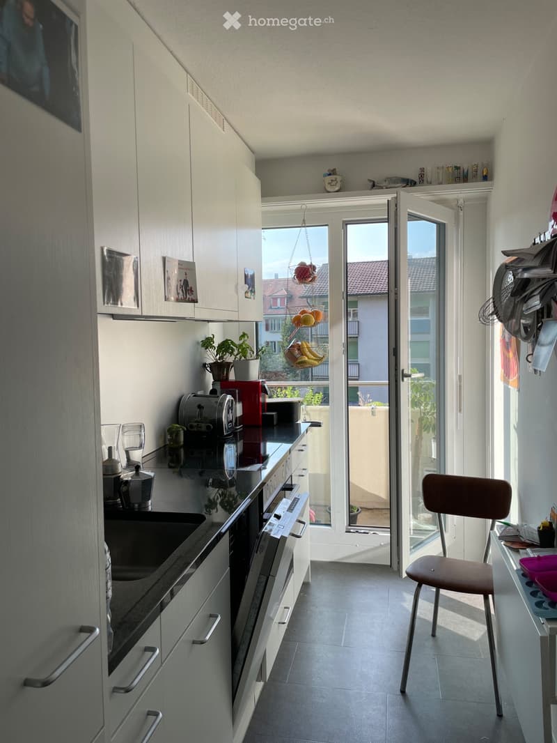 Appartement lumineux avec balcon 3,5 pièces (3)