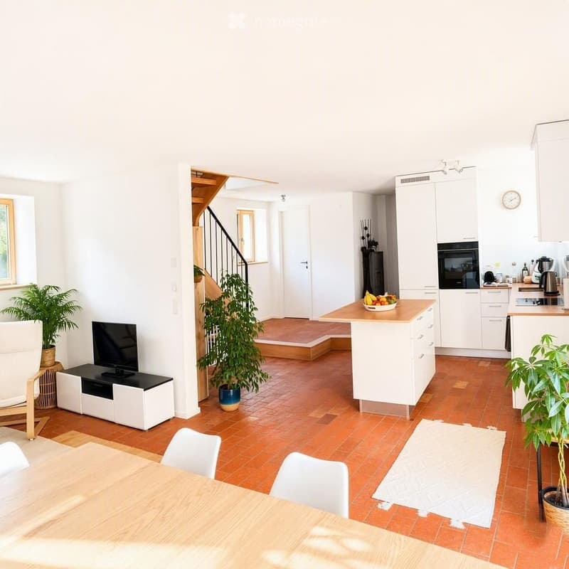 Charmante maison mitoyenne idéale pour une famille (3)