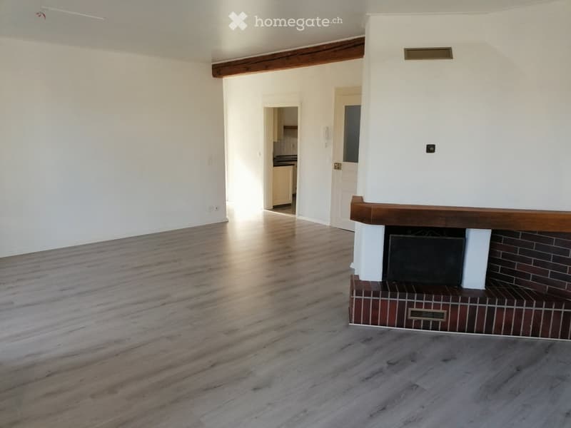 Le Landeron - 4.5 pièces 90 m², cheminée et parking compris (1)
