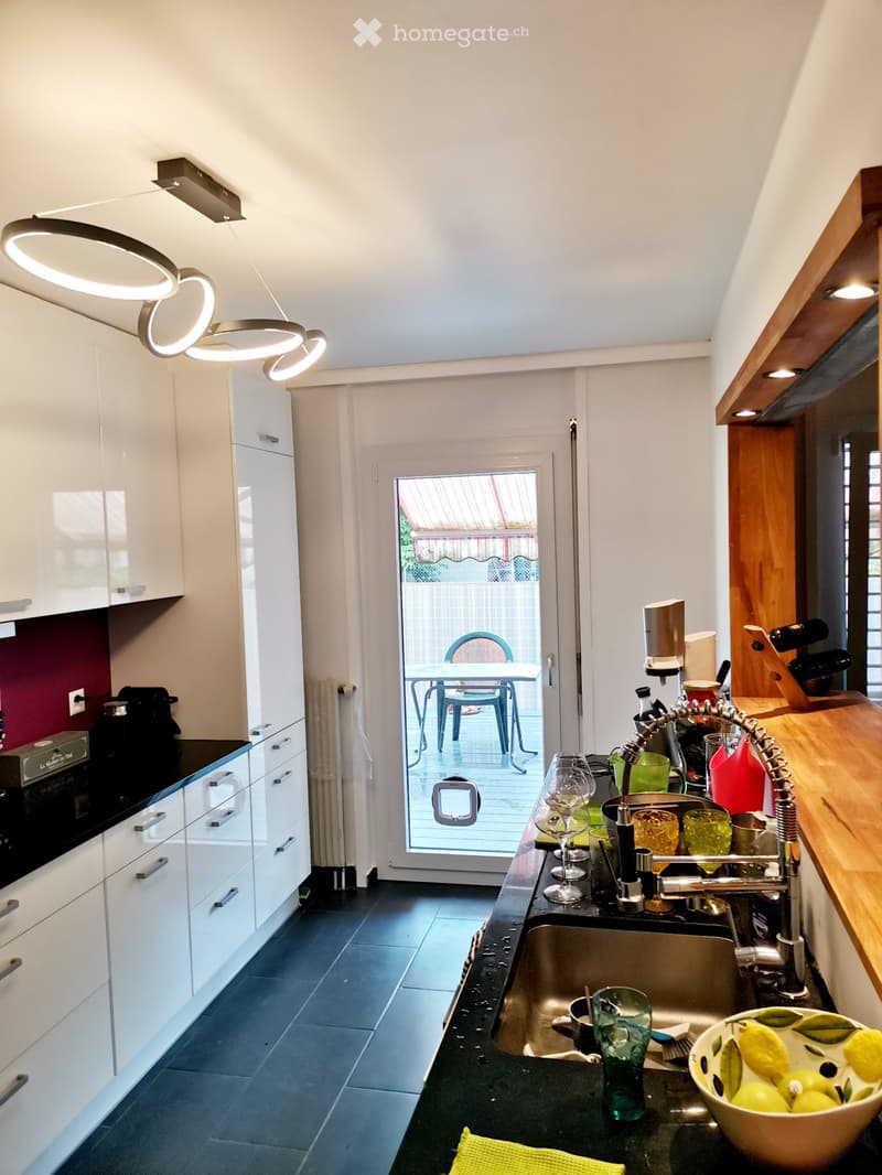 A Louer-Grand Appartement meublé-Au calme (2)