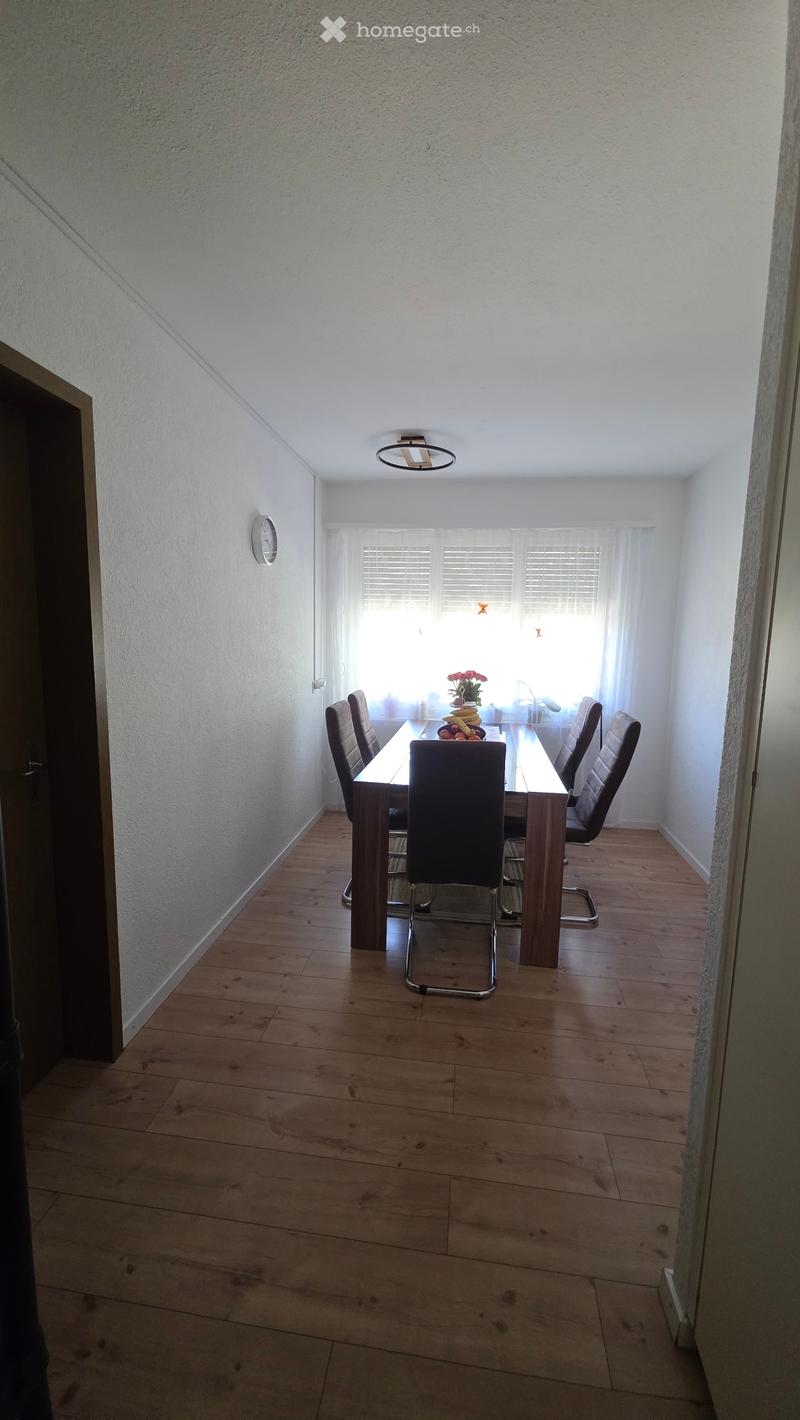 Nachmieter für 4,5-Zimmer-Wohnung ab 1. November gesucht (3)