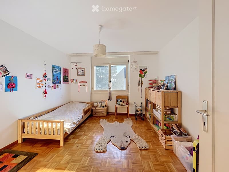 Location appartement meublé 3,5 pièces + garage pour 8 mois (2)