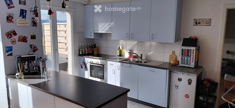 Appartement 3.5 pcs, lumineux, 1540.- Charges comprises (2)