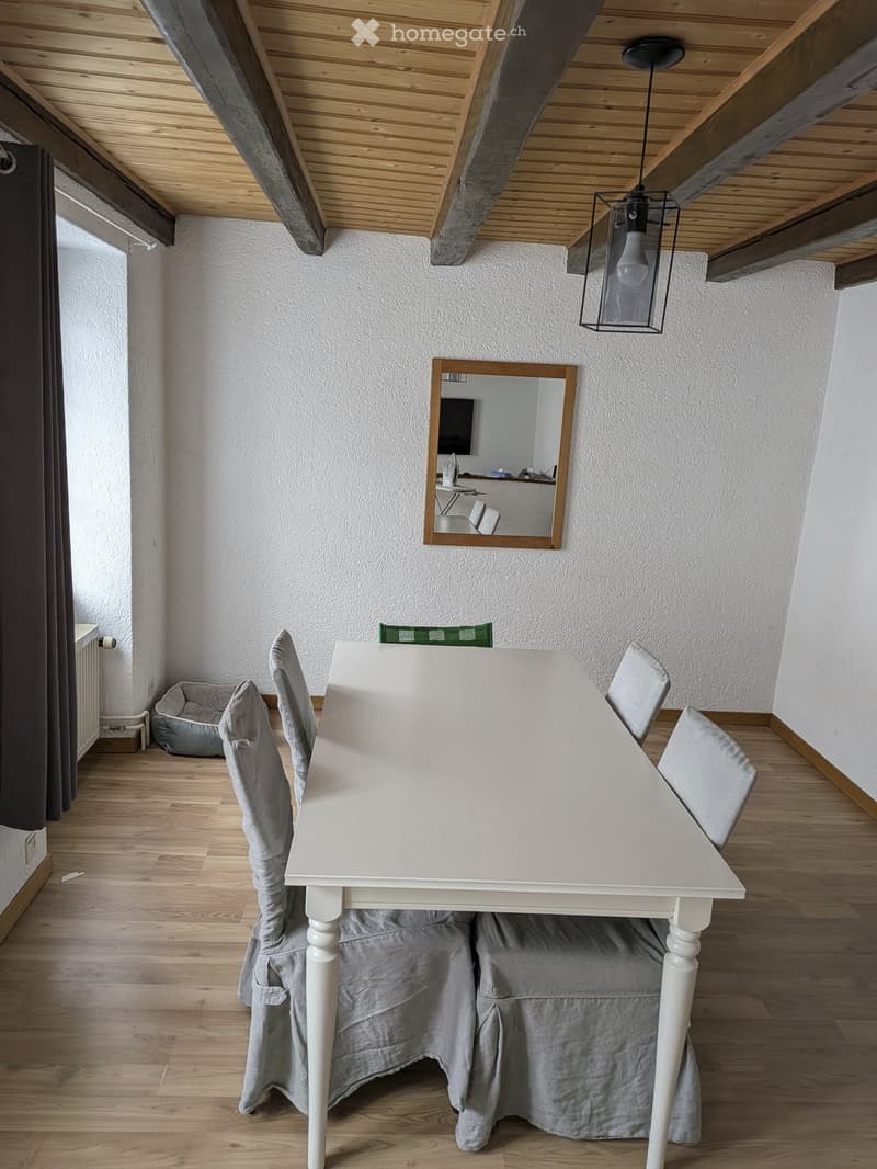 Bel appartement duplex 5 pièces dans un vilage tranquille (2)