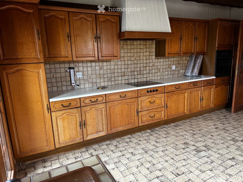 À louer à Poliez-Pittet  4,5 pièces avec cheminée et balcon (4)