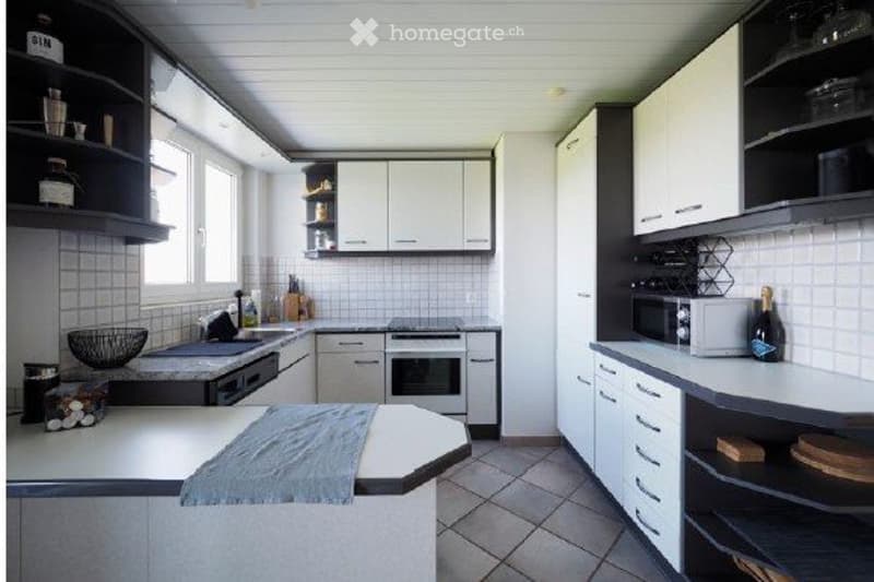 Top Lage 3.5-Zimmer Wohnung mit Wintergarten & Garage (2)