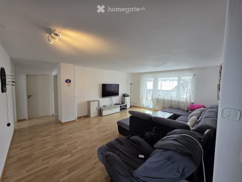 Top Lage 3.5-Zimmer Wohnung mit Wintergarten & Garage (4)