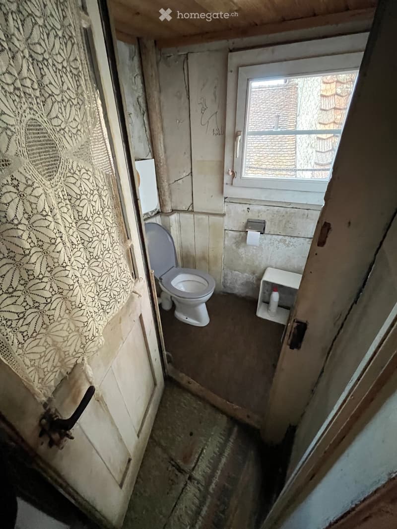 Altbauwohnung in der Bieler Altstadt (5)